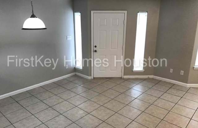 3017 La Estancia Lane Gallery 2
