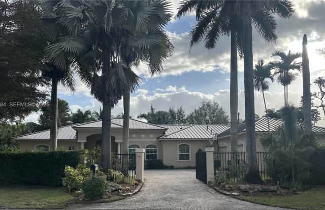 15335 SW 80th Ave photos photos