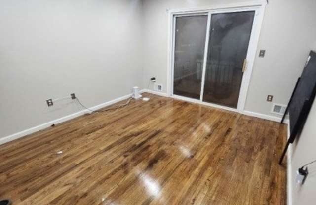 847 Magnolia Ave photos photos