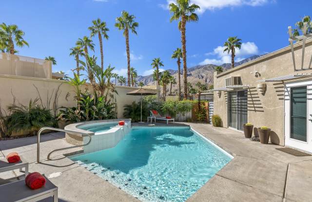 668 Dunes Court - 668 Dunes Court, Palm Springs, CA 92264