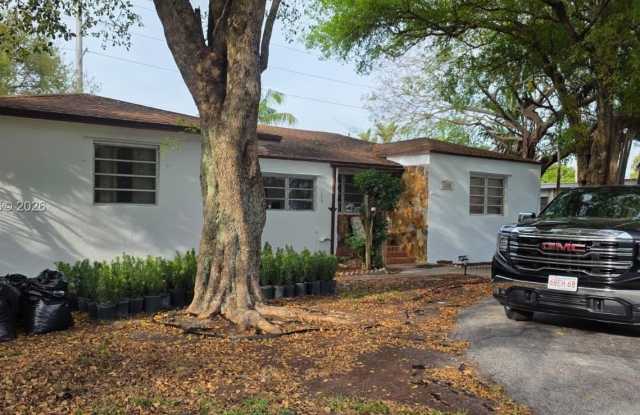 2619 Arthur St photos photos