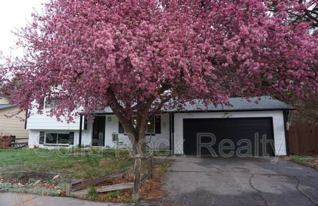 4018 Goldenrod Drive photos photos