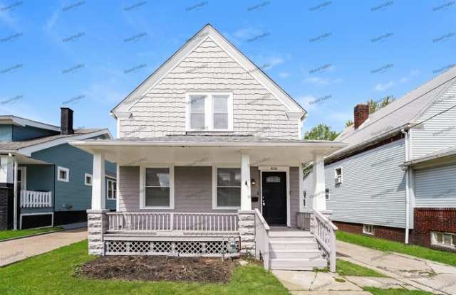 4018 Clybourne Avenue photos photos