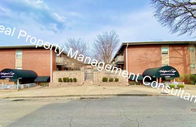 Free Rent Special on 1 Bedroom Condo in Westport - 4211 Clark Avenue, Kansas City, MO 64111