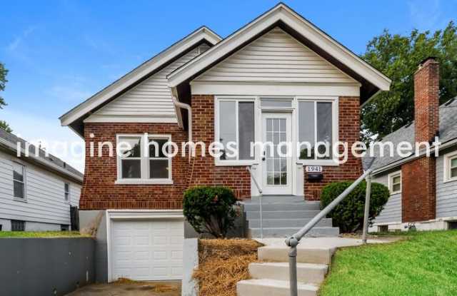 1941 Dalewood Place Gallery 1