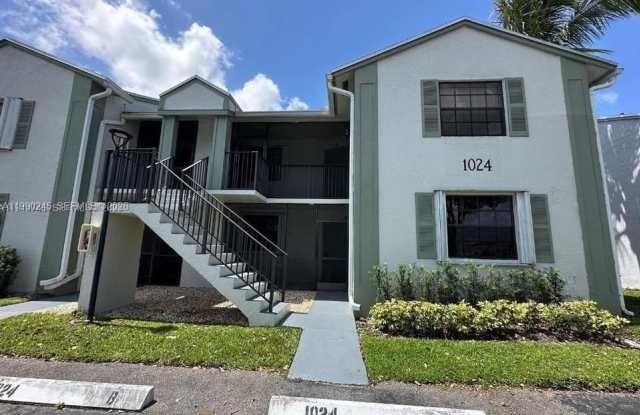 1024 S Independence Dr photos photos