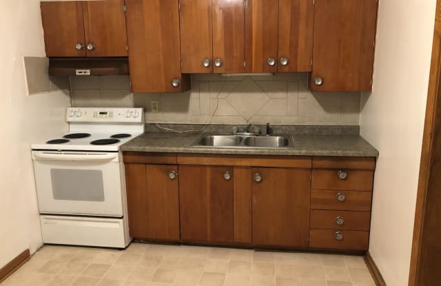 1213 1/2 Cleveland Ave - 1213 Cleveland Avenue, Wausau, WI 54401