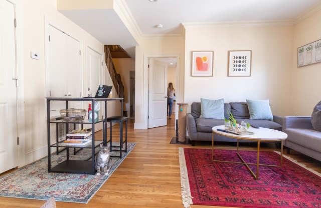 Brighton 4 Bed – Renovated – Central A/C – No Fee – 6/1 Gallery 3