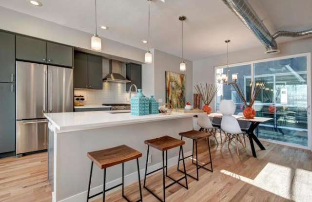 4922 Lowell Boulevard Gallery 4