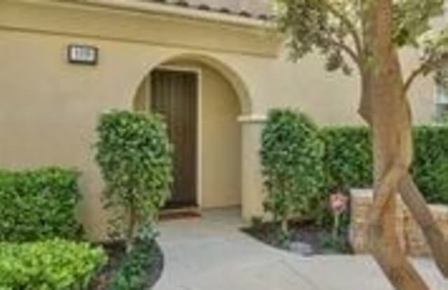 8398 Noelle Dr - 8398 Noelle Drive, Huntington Beach, CA 92646