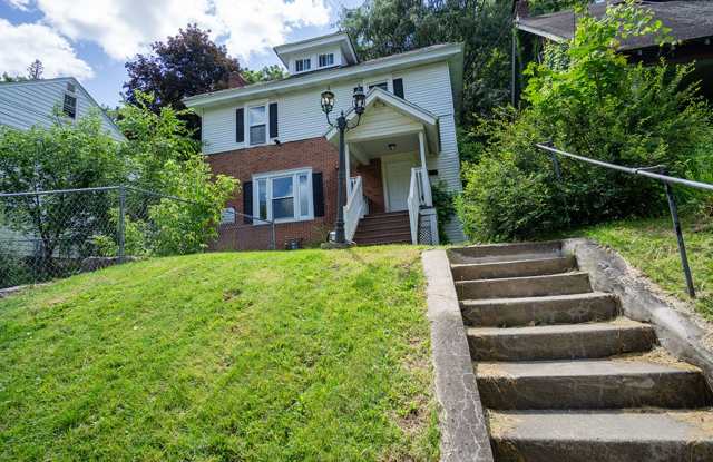 Available 8/1/26 - Single Family Home With Private Backyard photos photos