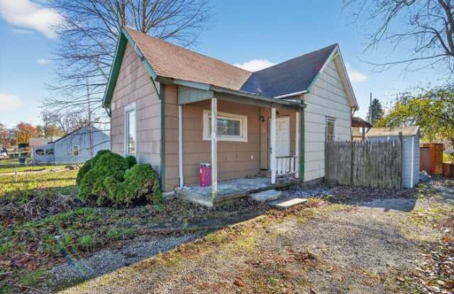 2405 West 10th Street - 2405 West 10th Street, Muncie, IN 47302