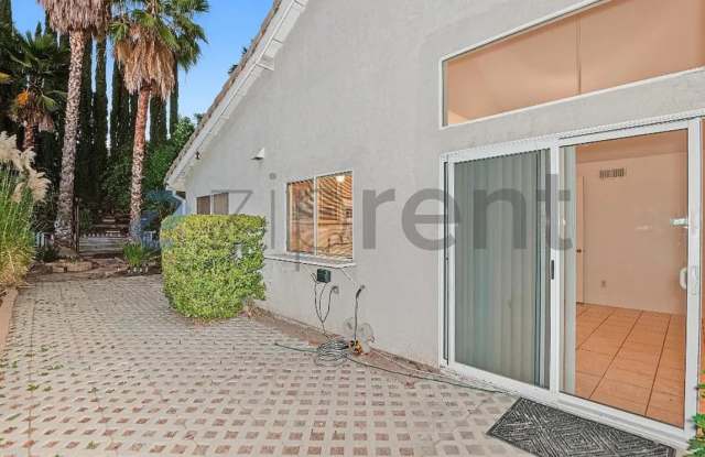 23913 Bennington Dr Gallery 3