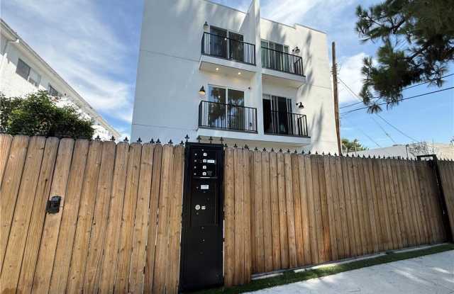 21719 Hart Street photos photos