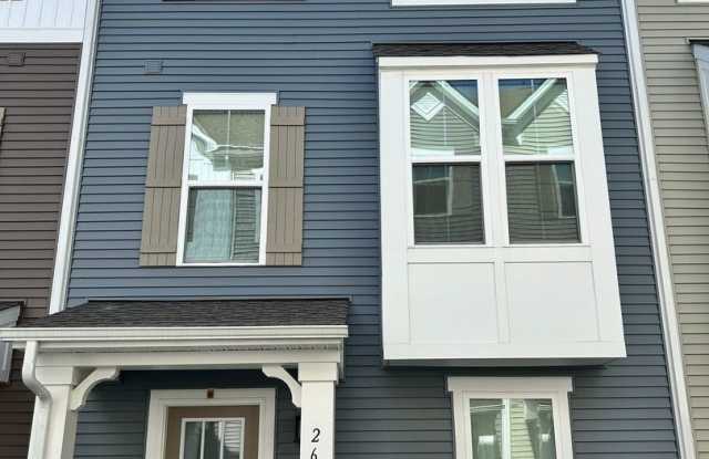 Welcome to this inviting 3-bedroom Condo! "ASK ABOUT OUR ZERO DEPOSIT" photos photos