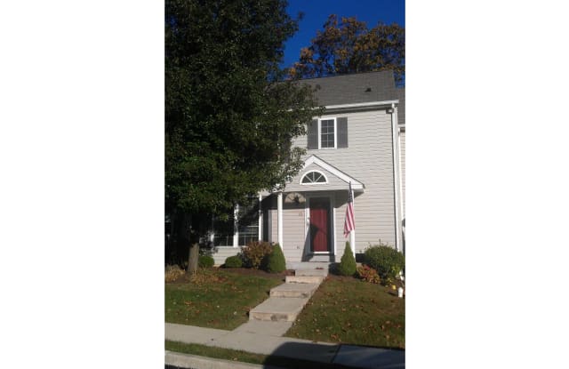 10 GRIMLEY ROAD - 10 Grimley Road, Spring Mount, PA 19473