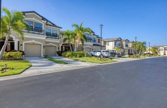 7826 52ND TERRACE E - 7826 52nd Terrace East, Manatee County, FL 34203