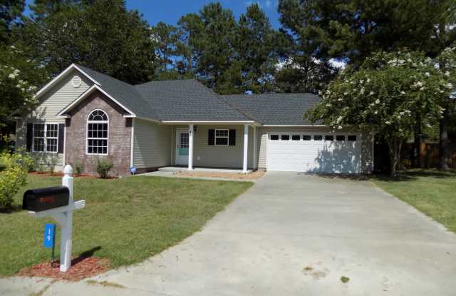 Three bedroom home in the city of Lakeland, GA photos photos