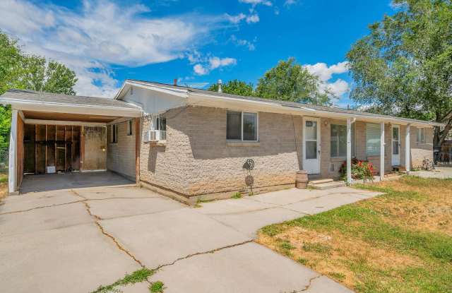 West Jordan Duplex w carport AVAILABLE NOW!! Gallery 1