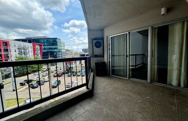 Centrally Located Mid-Town High-rise photos photos