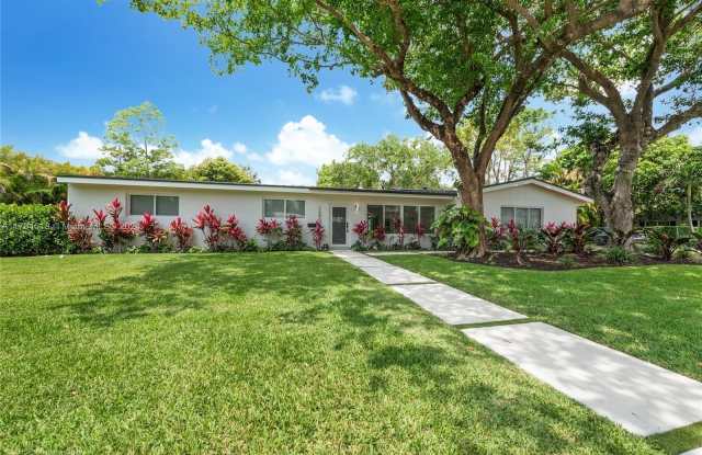 12900 SW 82nd Ct - 12900 Southwest 82nd Court, Pinecrest, FL 33156