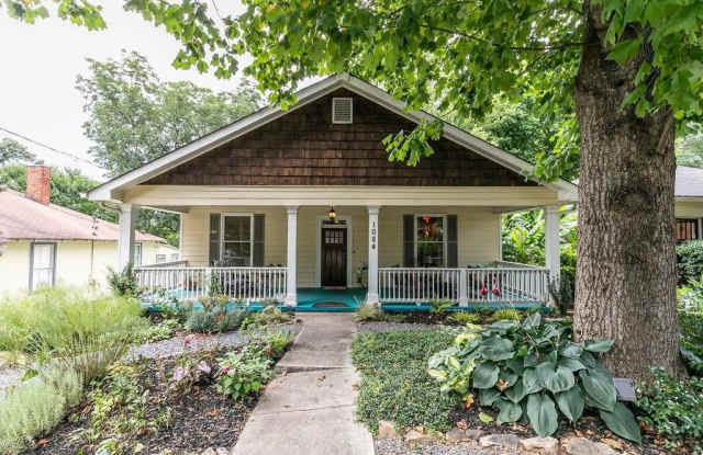 1084 Sanders Avenue SE Gallery 2