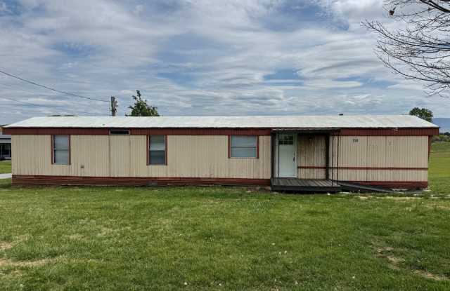 2 Bedroom 1 Bathroom Home located in Greeneville, TN photos photos