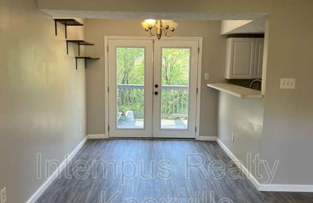 6014 Waterbury Ln Gallery 4