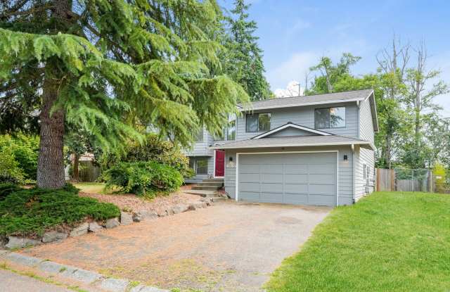 Charming 4 bed, 2.5 bath Lynnwood Home, $3700/mo. photos photos
