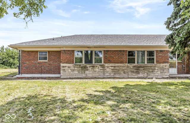 4307 E 550 S photos photos