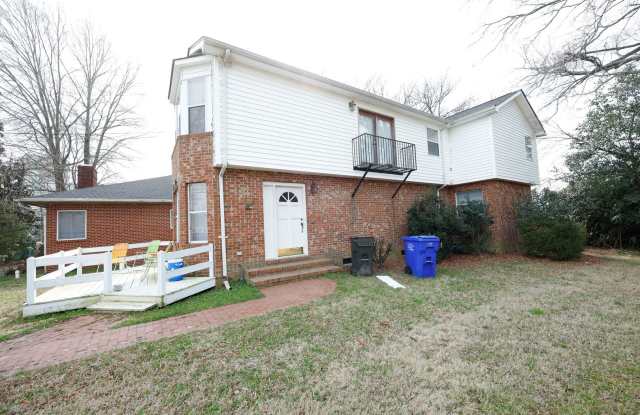 Great home in Chapel Hill! - 215 North Graham Street, Chapel Hill, NC 27516 Great home in Chapel Hill! - 215 North Graham Street, Chapel Hill, NC 27516