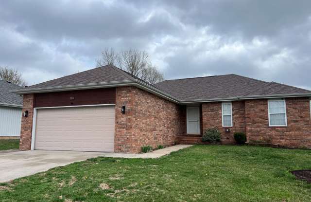 AVAILABLE NOW! Nixa 3 Bedroom, 2 Bathroom photos photos