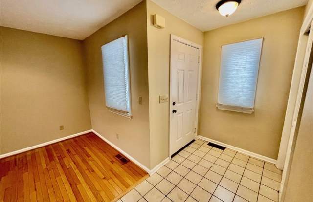 48 Colonial Circle Gallery 3