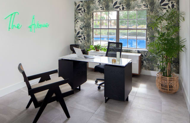 The Avenue Gallery 2
