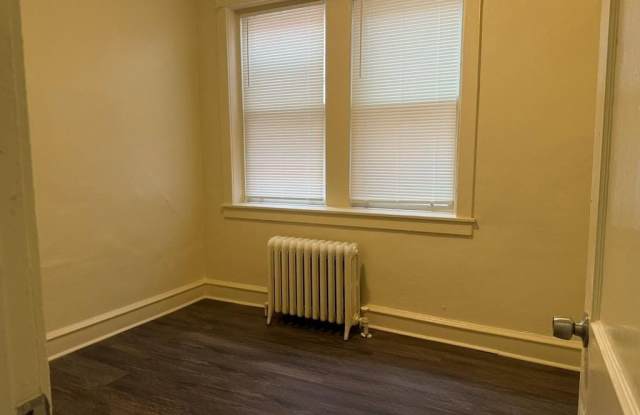 244 S FAIRVIEW AVENUE Gallery 4