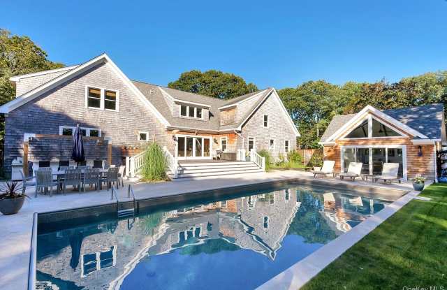 550 Krause Road photos photos