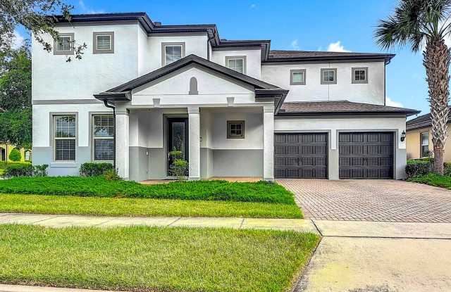 Executive Home with 5 bedrooms / four 1/2 baths, an office and a playroom or sixth bedroom photos photos