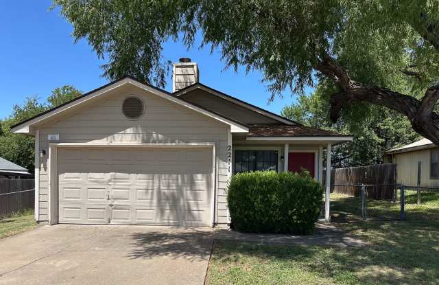 *For Rent: Adorable 3-Bedroom, 2-Bath Home That Has It All photos photos
