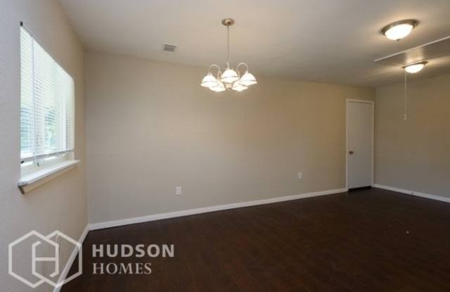 4114 Brookfield Drive Gallery 3