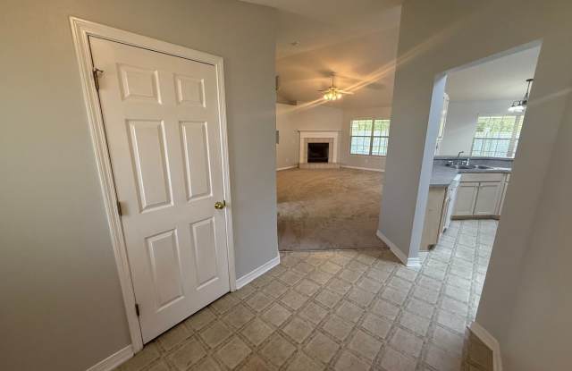 Pace - Spencer Oaks Landing - 4 bedroom, 2 bath w/ lawn care included Gallery 3