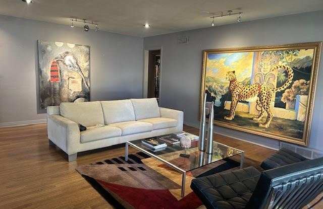 1710 Dorchester Drive Gallery 2