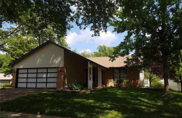 1994 RULE AVENUE | MARYLAND HEIGHTS 63043 - 1994 Rule Avenue, Maryland Heights, MO 63043