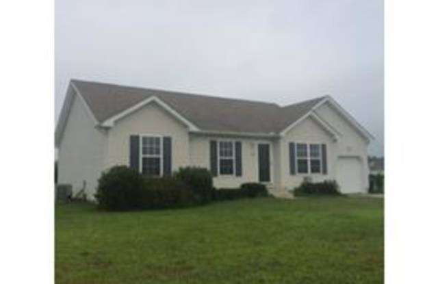 301 N Friendship Way - 301 Friendship Way, Harrington, DE 19952