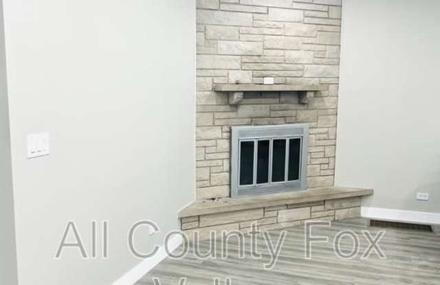 552 Orange Street Gallery 4