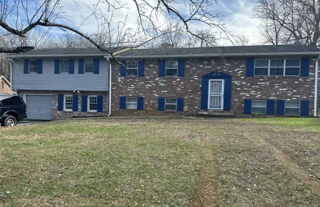1236 April Dr - 1236 April Drive, Knoxville, TN 37919 1236 April Dr - 1236 April Drive, Knoxville, TN 37919