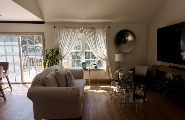 103 Fox Trace Gallery 3