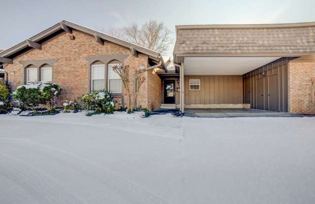 NO PETS ALLOWED Wonderful 2 bedroom, 2 bath duplex unit has been recently renovated. Quiet midtown Tulsa neighborhood. photos photos