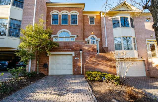 Luxurious 3 Bed 3 Full 1 Half Bath Brick Townhome In Beautiful Gresham Place photos photos