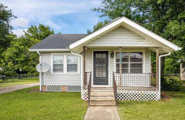 Cute 2 Bed 1 Bath in Pascagoula photos photos