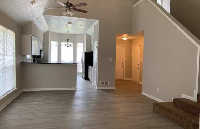 685 Shore View Gallery 4
